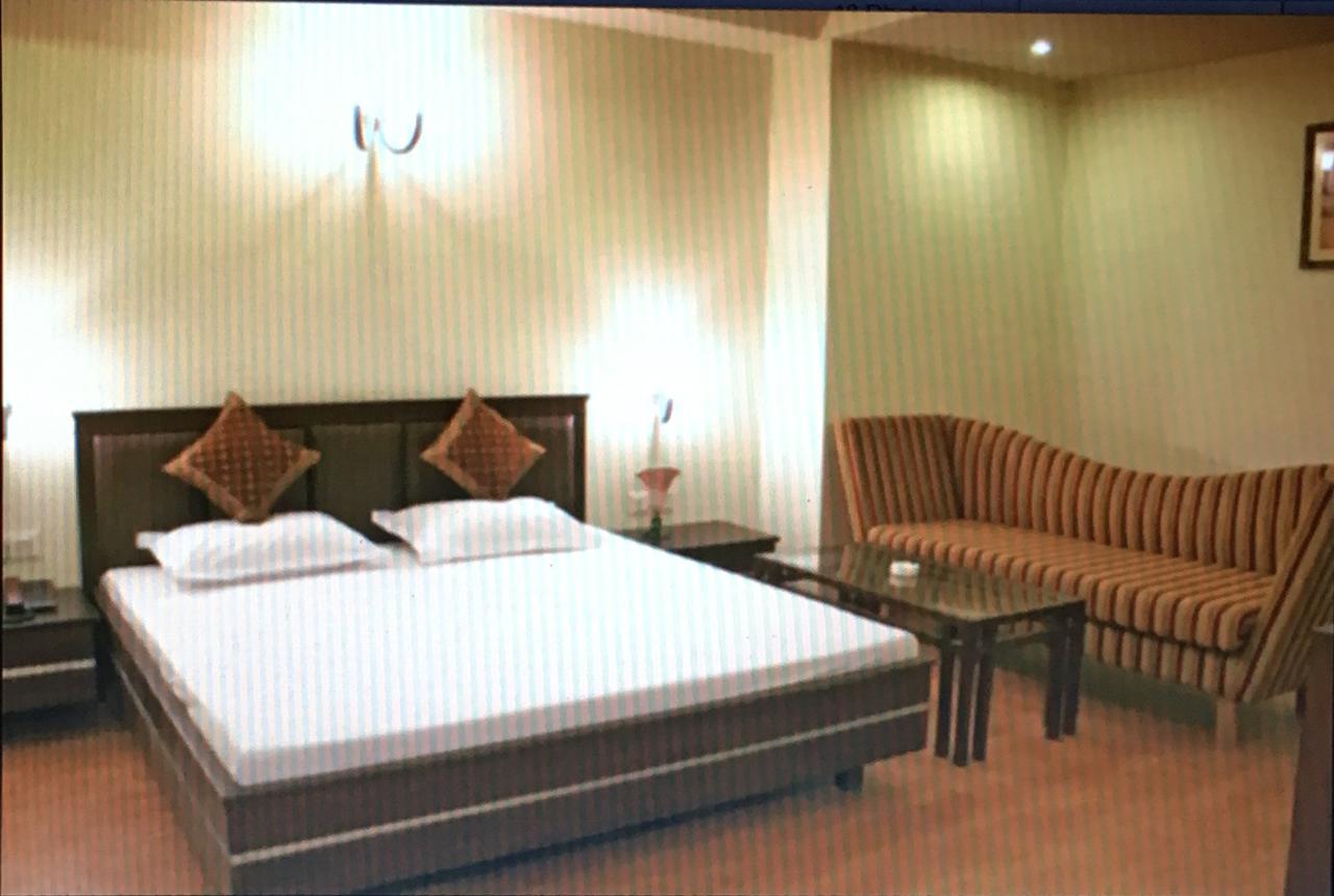 Elm Tree Amritsar Hotel Kültér fotó