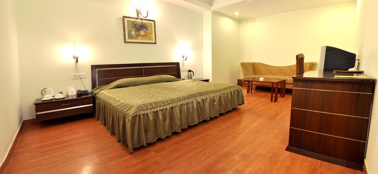 Elm Tree Amritsar Hotel Kültér fotó